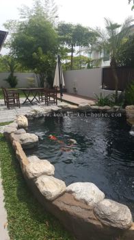 Pondo Rosa Koi pond with rock landscape 