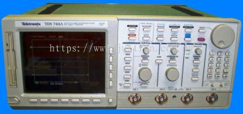 Tektronix TDS744A