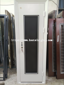 ASIA SAFETY DOOR 35X8 WHITE CR411 BLACK LH