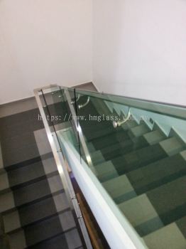 Staircase Glass Railing