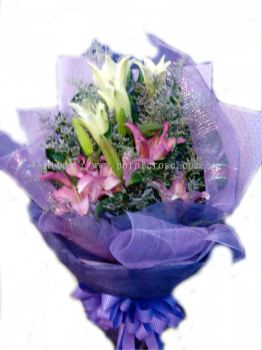 Lillies/Tulips bouquet 02-Love Expression(SGD72) 