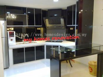 ALUMINIUM KITCHEN CABINET 