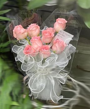 Pink Roses Bouquet - �ۺ�õ�廨��