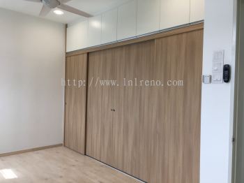 Customize built in wardrobe in PJ Selangor Malaysia #plywood #melamine  #veneer #spray paint #laminate #customize #sliding door #anti jump #glass door #swing door #built in #nyatoh #oak #aluminium door #carcass