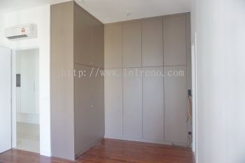 We are specialist in custom made Swing door wardrobe with 3G glass laminate door melamine door door in PJ Selangor Malaysia