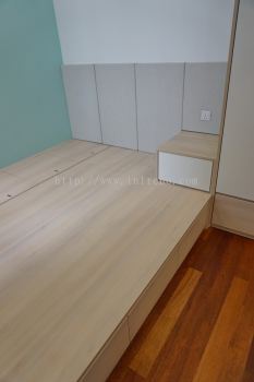 We are specialist in custom made bedhead and bed frame with fabric and laminate finish