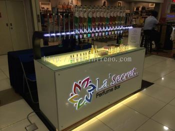 We are specialist in custom made Cashier counter and Reception Counter in PJ KL Selangor