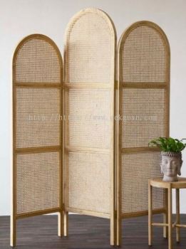 SCR 020 - RATTAN SCREEN DIVIDER 