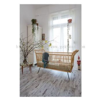 RBB 014 - RATTAN BABY BED