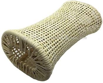 COM 024 - RATTAN PILLOW