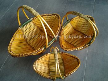 BAS 128 - INGOTS SHAPE WICKER FRUIT BASKET WITH HANDLE