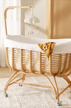 RBB 031 - RATTAN BABY BED