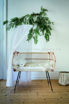 RBB 041 - RATTAN BABY BED