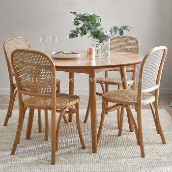 039 - WOODEN DINING CHAIR