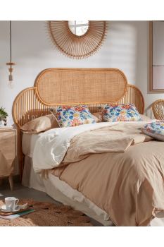 RDB 054 - RATTAN SLEEPING BED