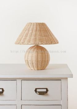 STA 009 - RATTAN TABLE LAMP