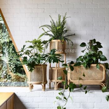 RAP 014 - RATTAN PLANTER