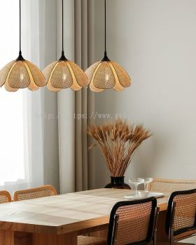 Bloom Rattan Pendant Lamp 