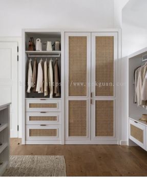 WD 018 - WARDROBE CABINET