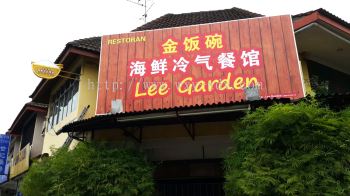 Lee Garden Polycarbonate Signage