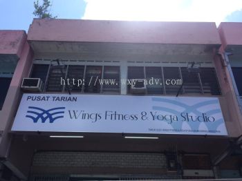 Wings Fitness & Yoga Studio招牌 