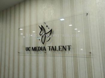 UC MEDIA TALENT 亚克力牌