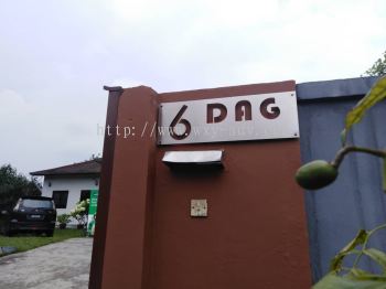 6 DAG Stainless Steel Number Plate