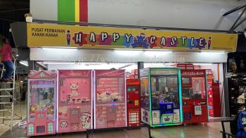 HAPPY CASTLE Banner