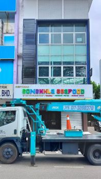 SONGKHLA SEAFOOD Aluminium Box Up with Front Light Signage