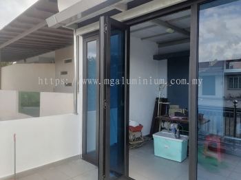 Aluminium Bifold Door 2022