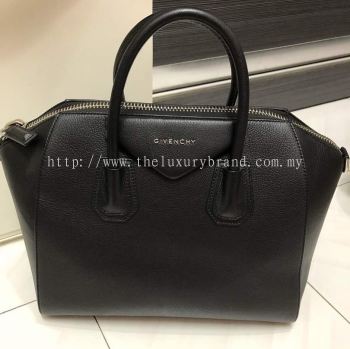 (SOLD) Givenchy Antigona Medium Grained Calf Leather in Black (With Strap)