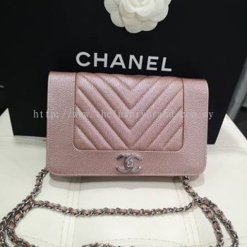 (SOLD) Brand New Chanel Wallet On Chain Iridescent Pink Caviar with SHW (RARE)