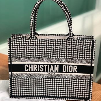SOLD) Christian Dior Lady Dior Medium Lambskin in Fuchsia Pink with GHW Christian  Dior Kuala Lumpur (