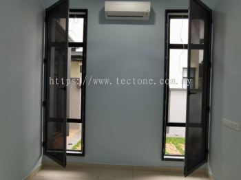 Security Stainless Steel Mosquito Wire Mesh Casement Window @ Bandar Cemerlang