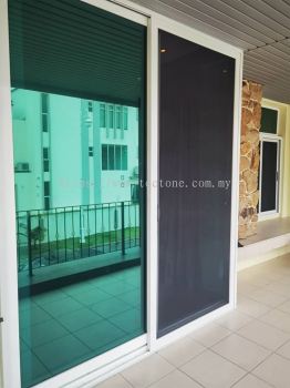 0.6mm Stainless Steel Mosquito Wire Mesh Sliding Door @ Taman Abad