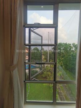 3 Section 0.6mm Stainless Steel Mosquito Wire Mesh Window @ 56, Jalan Ambang, Horizon Hills