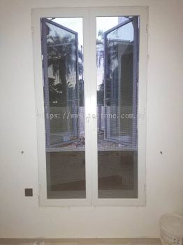 Security Stainless Steel Mosquito WIre Mesh Casement Window @ Jalan Indah, Kulai