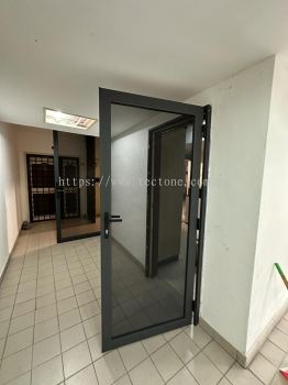 Security Stainless Steel Mosquito Wire Mesh Swing Door @ Taman Tampoi Utama