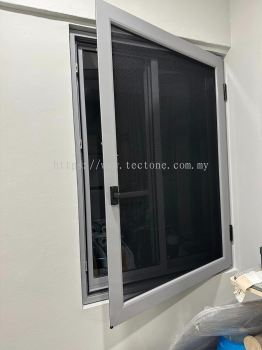 Security Stainless Steel Mosquito Wire Mesh Casement Window @ 18 Mei Hwan Crescent, Singapore