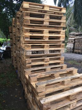 Used Wooden Pallet