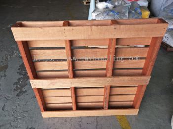 Used Wooden Pallet