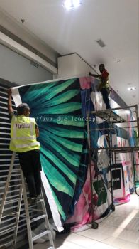 Shopping mall hoarding install