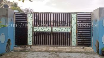 Stainless Steel Main Gate