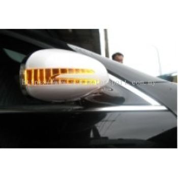 W219 Side Mirror Cover W/Arrow + Foot Lamp..