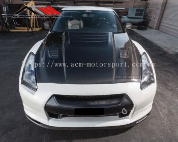 Nissan Skyline R35 Revozport Carbon Bonnet