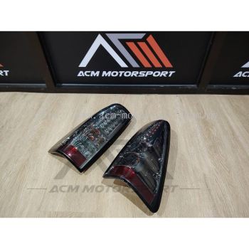 D-Max ��06 Rear Lamp Crystal black