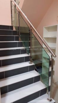 Glass staircase 65