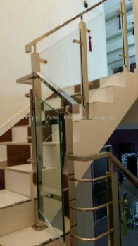 Glass staircase 40