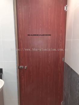 TOILET DOOR