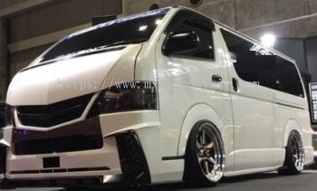 TOYOTA HIACE V2 BODYKIT 